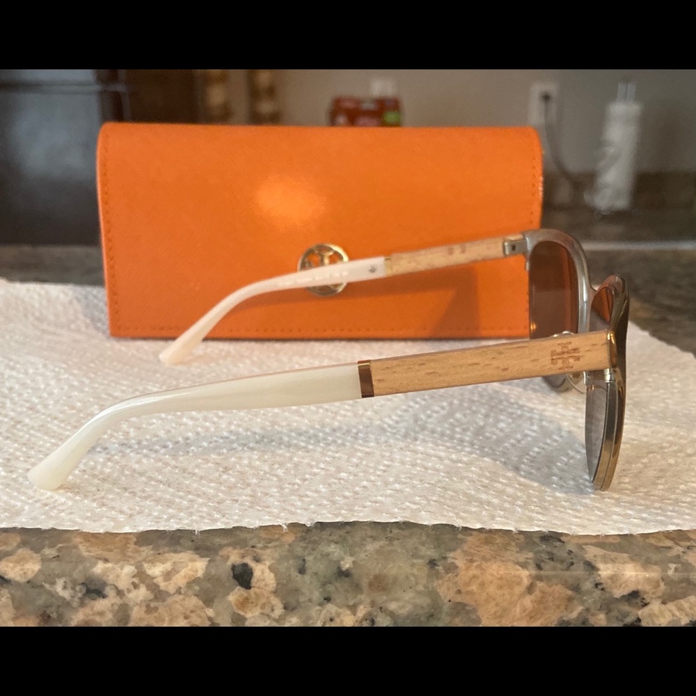 Tory Burch Sunglasses - Picture 3 of 8